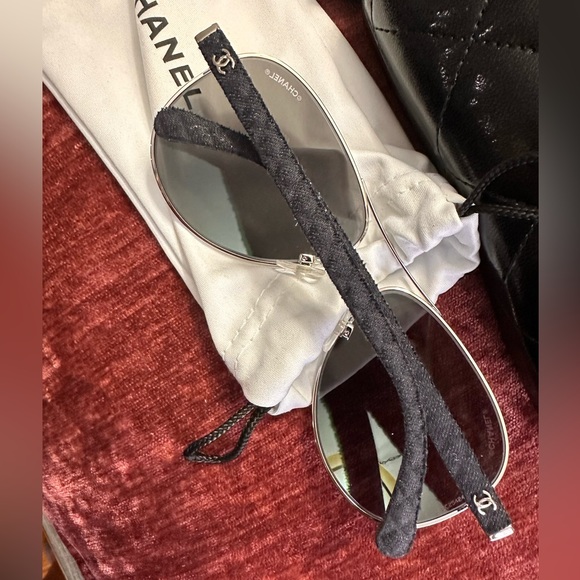 BRAND NEW NEVER USED CHANEL AVIATOR SUNGLASSES - Picture 6 of 6